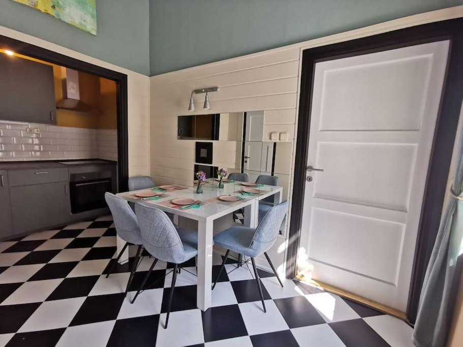 Astoria Downtown Apartment
